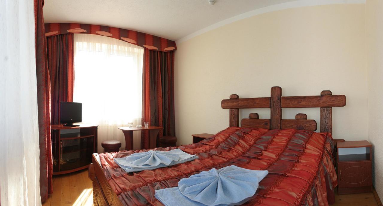 Chagari Hotel Slavske Ngoại thất bức ảnh