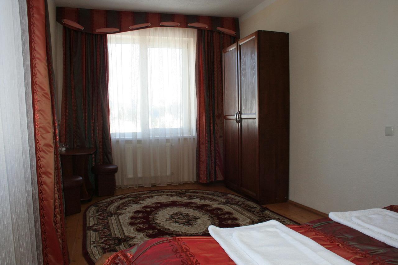 Chagari Hotel Slavske Ngoại thất bức ảnh