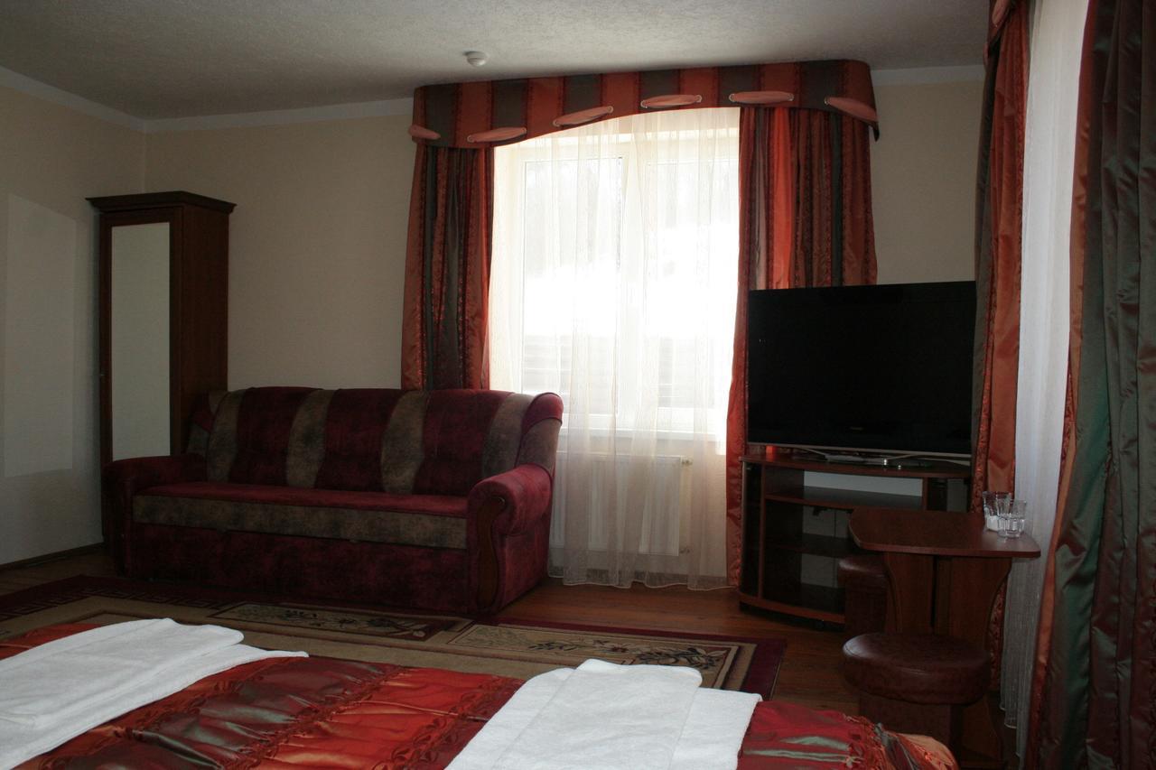 Chagari Hotel Slavske Ngoại thất bức ảnh